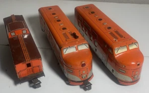 MARX..SOUTHERN PACIFIC..A-A Locomotives & Caboose..027 - Picture 1 of 6