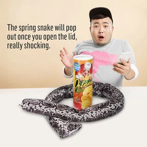 Funny Potato Chip Can Jump Spring Snake Toy Gift Jokes Prank Trick Fun Joke - Photo 1 sur 10