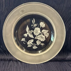Avon Hummingbird (1) 8" Lunch or Salad Plate ~ Over 24% Lead Crystal ~ - Picture 1 of 4