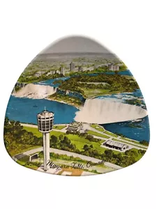 Vtg 1960s Niagara Falls Souvenir Triangle Guitar Pick Ornamold Canada Ornamin - Picture 1 of 3
