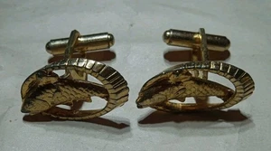Fish Jumping Gold Tone Cut Out Vintage Cufflinks Ae - Picture 1 of 7