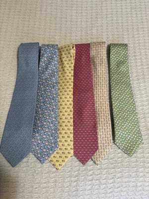 Lote de 6 corbatas de seda surtidas para hombre Vineyard Vines. Bandera de Estados Unidos, caballito de mar, etc. Foto 1 de 4