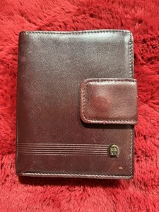 Vintage Atienne Aigner Leder Geldbörse Doppelfaltung Druckknöpfe Fotos weinrot, seitliche Geldbörse - Bild 1 von 20