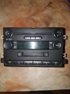 2005-2006 Ford F150 Radio Receiver CD cassette player  - Bild 1 von 1
