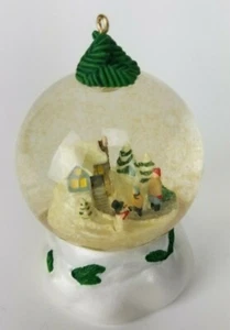 2002 adorno Hallmark Keepsake Bringing Home the Tree Winter Wonderland - Imagen 1 de 7
