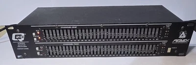 Peavey Q231F Stereo Graphic Equalizer 2 Channel 32 Band With FLS - Image 1 of 4