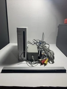 Nintendo Wii Console RVL-001 Console and Power Cable Tested - Picture 1 of 7