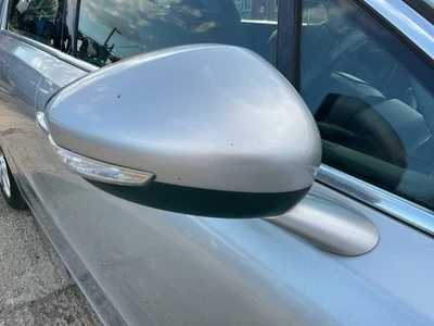 PEUGEOT 508 POWER FOLD WING MIRROR RIGHT DRIVER SIDE IN SILVER 2014 - Image 1 of 4