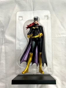 Batgirl figure - Picture 1 of 2
