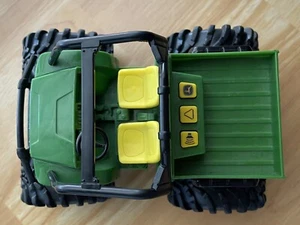 ERTL John Deere Monster Treads - 4x4 Gator Toy Vehicle - Movement 1:16 - Picture 1 of 8