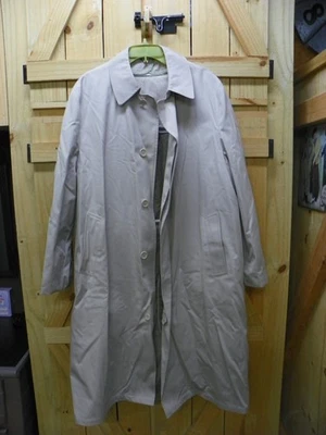 MEN'S SILVER CLOUD OVER COAT RAINCOAT KHAKI ZIP OUT THERMOLITE LINING 42R - Image 1 of 4