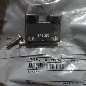 1PC NEW For Schmersal BPS 250 BPS250 Magnetic Switch Sensor - Picture 1 of 1