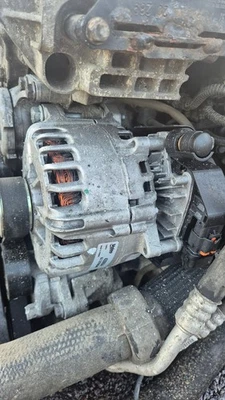 6 WEEKS OLD ALTERNATOR VALEO 439864 CITROEN FORD TOYOTA NISSAN  VIVARO - Image 1 of 4