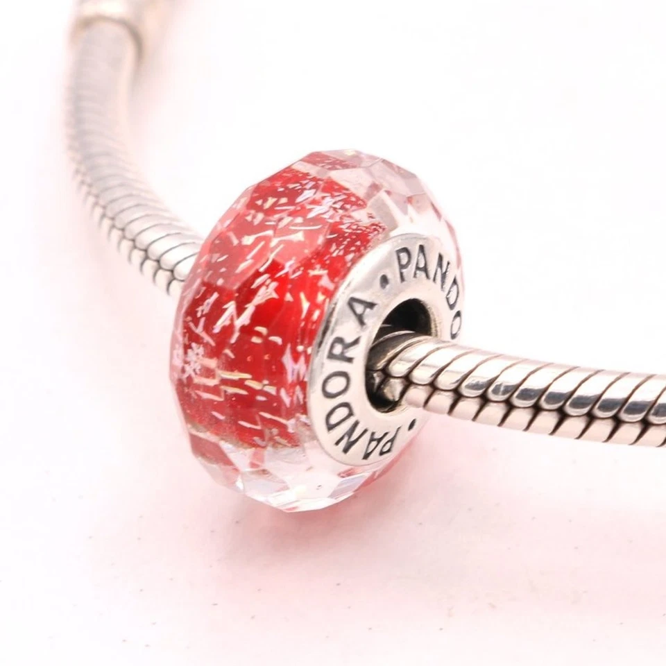 Auténtico dije de cristal de Murano facetado rojo brillante Pandora - 791654 Foto 1 de 4