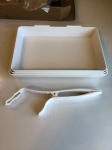 Pampered Chef # 2605 Bandejas de Recubrimiento y Herramienta 4 Piezas Pinza Blanca y 3 Bandejas de Anidación - Imagen 1 de 2