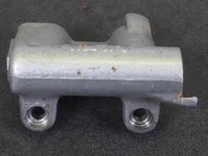JOINT, TWO THREE WAY KAWASAKI ZR1100 B1 ZEPHYR 1996 43061-1067 16449 - Picture 1 of 4