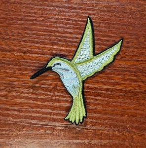 Colibrì dorato 2,75x3" animali uccellini natura all'aperto ricamo selvaggio ferro da stiro - Foto 1 di 3