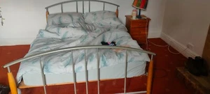 pine and metal bed frame double used - Picture 1 of 2
