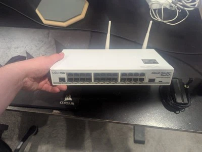 Mikrotik CRS125-24G-1S-2HnD-IN, Cloud Router Gigabit Switch - Image 1 of 3