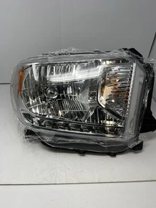 For 2014 2015 2016 2017 Tundra Headlights Headlamps Replacement Left+Right 14-17 - Picture 1 of 7