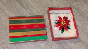 Vintage weiße 2,75" große Emaille rote Weihnachtsstern Weihnachten Blume Brosche Anstecknadel in orig Verpackung - Bild 1 von 6