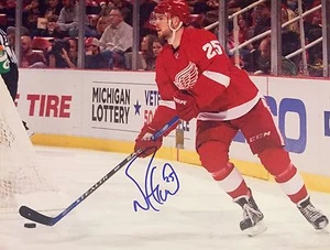 MIKE GREEN SIGNED DETROIT RED WINGS 11X14 PHOTO AUTO - Picture 1 of 1