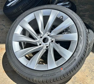 20” 2025 Tesla Model Y Juniper wheels Hankook EVO AS 255/40/20 Tires With Sensor - Picture 1 of 7