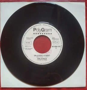 DIRE STRAITS / TEARS FOR FEARS - ON EVERY STREET - 7" 1992 (C/V -/VG++) Jukebox - Foto 1 di 2
