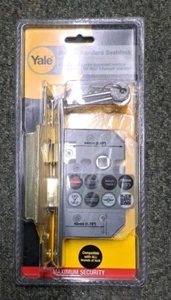 Cerradura estándar británica Yale P-M560-PB-67 5 palancas de latón - 64 mm - Imagen 1 de 1