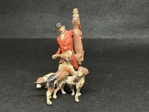 Huntsman Holding Fox, Hounds By Bergman / Bergman Era (giallo 777) dipinto a freddo - Foto 1 di 8