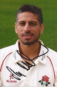 LANCASHIRE * SAJID MAHMOOD SIGNED 6x4 PORTRAIT PHOTO + COA - Bild 1 von 1