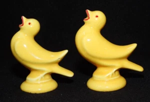 Vintage Yellow Bird Chickadee Salt & Pepper Shakers Made in Japan - Picture 1 of 7