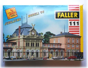FALLER 111 HO H0 KIT JUBILAUS MODELL '96 NEUSTADT WEINSTRASSE Railway Station - Picture 1 of 3