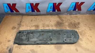 Panel de cierre de calefacción cortafuegos OEM BMW E30 325eS con clips de línea de aire acondicionado refrigerados por combustible Foto 1 de 4