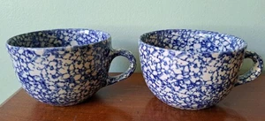 2 Schwammgeschirr Keramik blau Tassen Vintage rustikal Landhaus Küche Becher Tasse Kaffee Suppe  - Bild 1 von 13