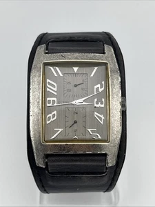 GUESS Uhr Herren 36mm Silber Gehäuse Braun Leder Bund Armband - Neue Batterie - Bild 1 von 9