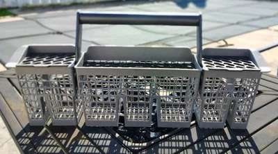 Universal Dishwasher Cutlery Basket 3 Removable Sections Snap Down Lids 20X9X3.5 Foto 1 de 4