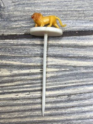 Decoração de bolo vintage cupcake escolha leão amarelo 3"" - Imagem 1 de 3