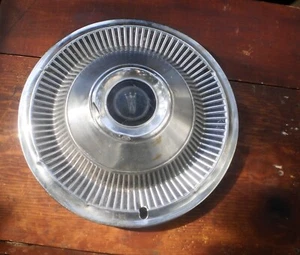 vintage FARM FRESH 1970s / 1980s mercury hubcap BARN FIND - Picture 1 of 3