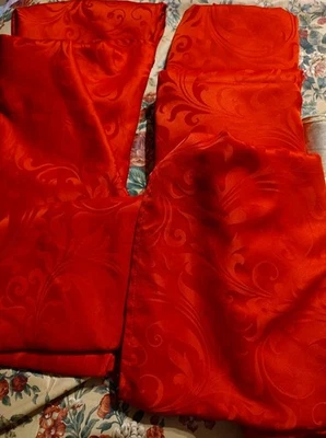 Lot Of 6 Red Tablecloths 70" Round Rectangle 60" X 102" & 60" X 84" Swirl GUC - Image 1 of 4