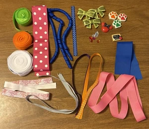 Lotto misto nastri pezzi gemme fiocchi scrapbooking progetti artigianali - Foto 1 di 15