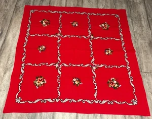 Vintage 50er Jahre rot bestickt Blumen Tischdecke 48x48 Baumwolle - Bild 1 von 6