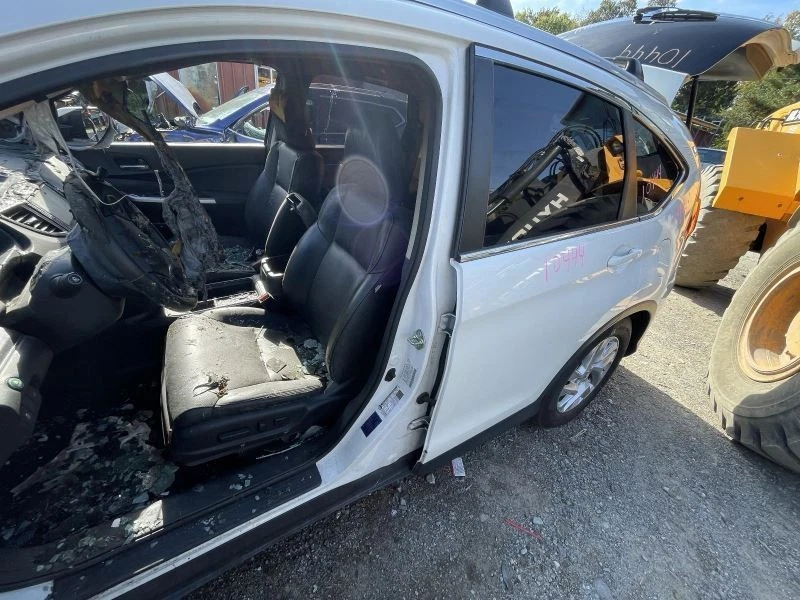 2015-2016 HONDA CR-V LEFT ROCKER W/POST WHITE PC: NH603PX -EX-L- 49330 - Image 1 of 4