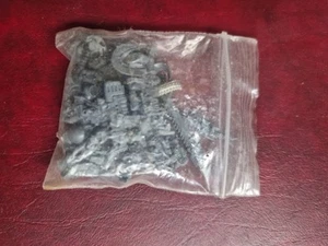 Big bundle of 40k Weapons etc Job Lot M Warhammer 40K sprew - Picture 1 of 4