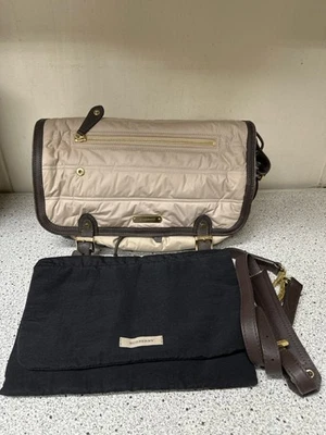 Auténtica bolsa de pañales Burberry con cambiador y correas (HQ0022563) Foto 1 de 4