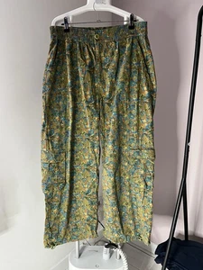 Lucy und Yak Cargohose mit Blumenmuster - Bild 1 von 12