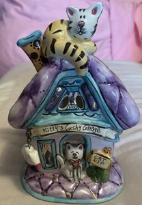 Portacandele Tealight Blue Sky Clayworks Heather Goldminc Kitty's Cushy Cottage - Foto 1 di 15