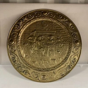 Very Large Vintage Brass Wall Plate Charger Arts & Crafts Drinking Tavern 63cm - Picture 1 of 9
