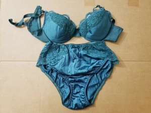 Vintage 50s Green Bra 34B Panty Small Nylon Lace Maidenform  - Picture 1 of 1