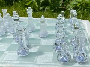 Vintage Harrogate House Glass Chess Set Clear and Frosted Pieces and Board Boxed - Picture 1 of 12